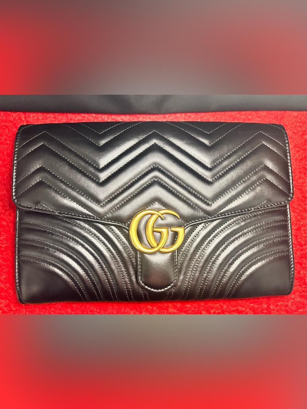 Gucci Marmont Matelassé Clutch with Gold Double G